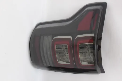 صورة روك كلايمبر أضواء كشاف خلفية لسيارات فورد اف 150 2016-2023
